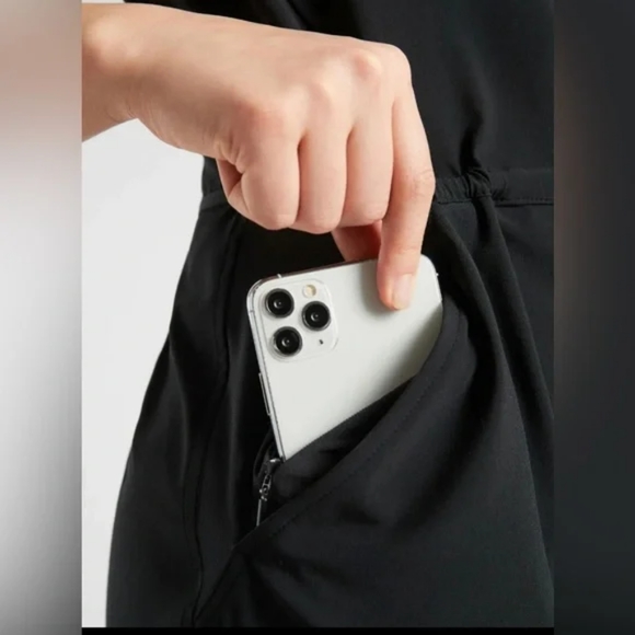 New with tags Athleta Marlow Romper, BLACK SIZE 1X - PLUS SIZE - Picture 3 of 8